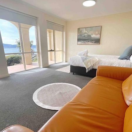 Villa Millions View - Hobart à Sandy Bay Extérieur photo