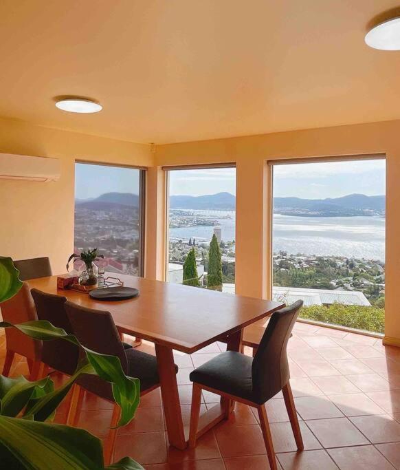 Villa Millions View - Hobart à Sandy Bay Extérieur photo