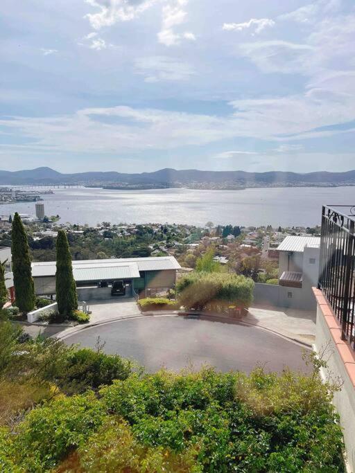 Villa Millions View - Hobart à Sandy Bay Extérieur photo